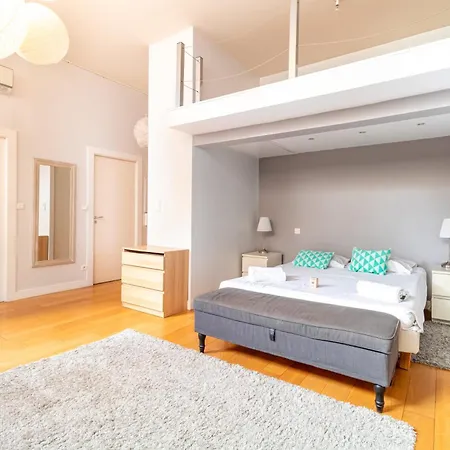 Comfortable Escape In The Heart Of アパート