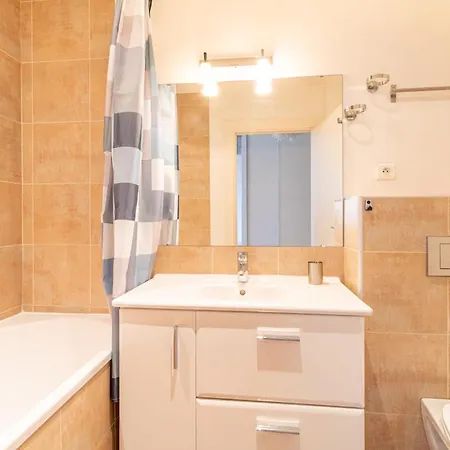 דירה Comfortable Escape In The Heart Of טולוז