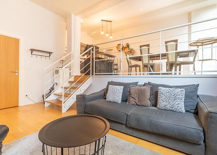 Comfortable Escape In The Heart Of Apartment