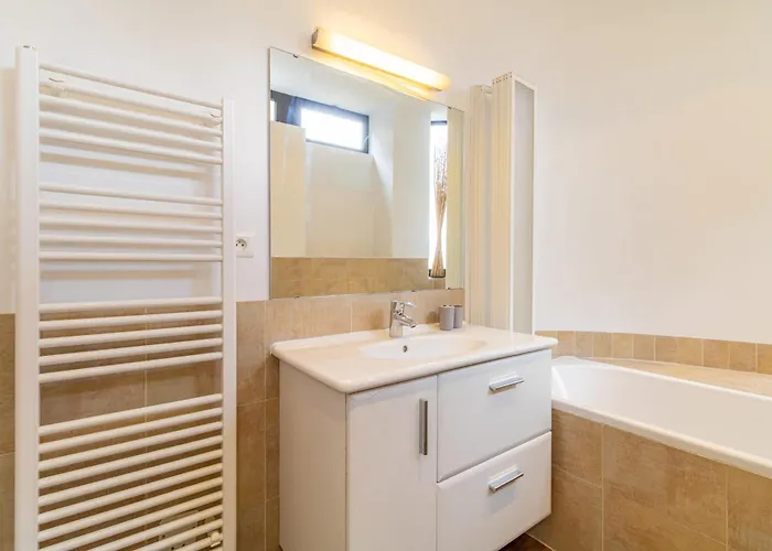 Comfortable Escape In The Heart Of